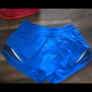 Lululemon Hotty Hot II Shorts New size 6